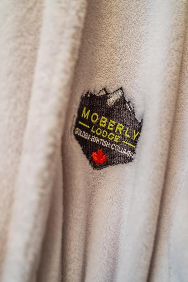 Moberly Lodge Голден Экстерьер фото